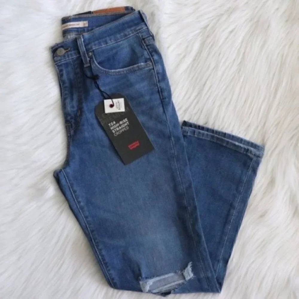 NEW Levis 724 High Rise Straight Leg Cropped Jeans Size 27 Medium Blue Wash
